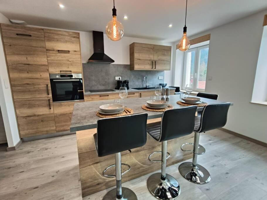Superbe Appartement Neuf Et Cosy 77 M2 Villers-le-Lac Exteriér fotografie